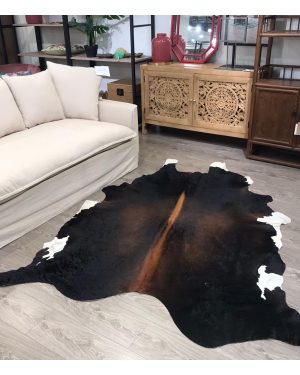 CUERO NATURAL 223 X 176 CM